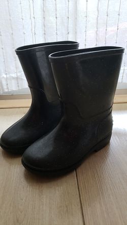 Kids rain boot size 8-9