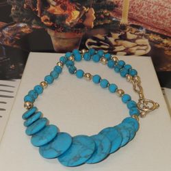 #2392, 925 SILVER NAVAJO OVERLAPPING BEADS TURQUOISE NECKLACE. 