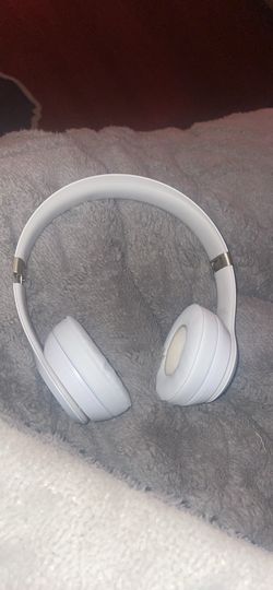 Beats Studio 4 white