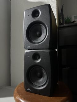 SR SV25 Studio Speakers