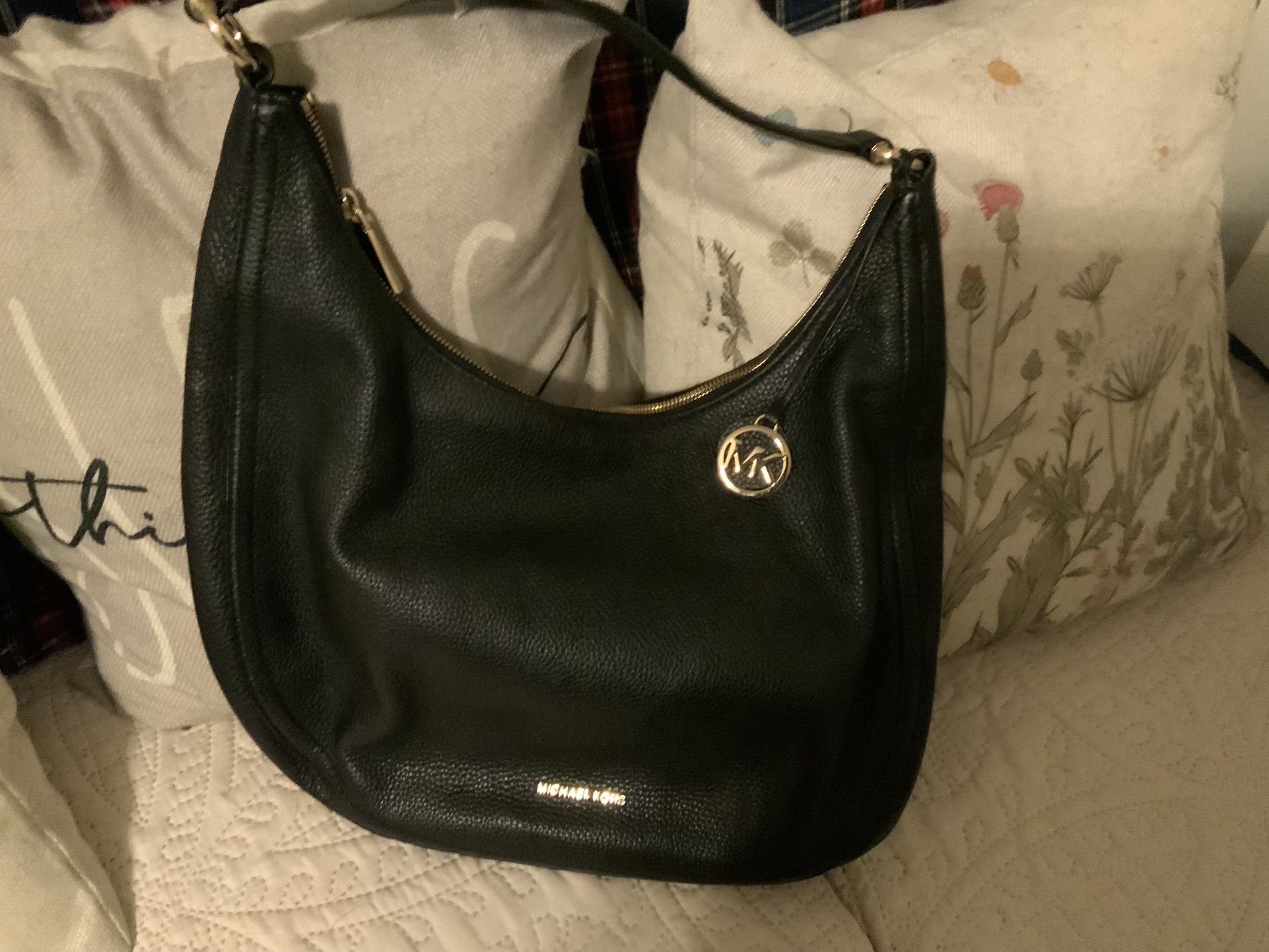 Michael Kors Leather Handbag 