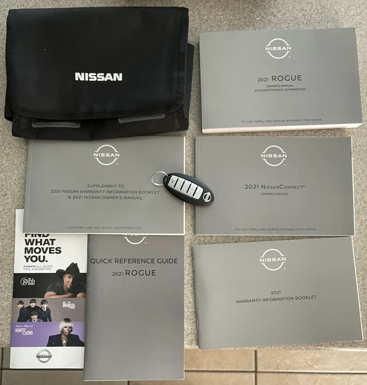 Nissan Rogue SUV OEM Smart Remote Key FOB and Owners Manuals, and Case