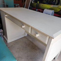 FARMHOUSE STYLE WOOD DESK