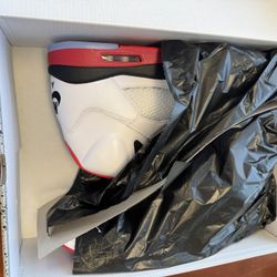 Jordan Retro 5 Fire Red Black Tongue (Size 13)