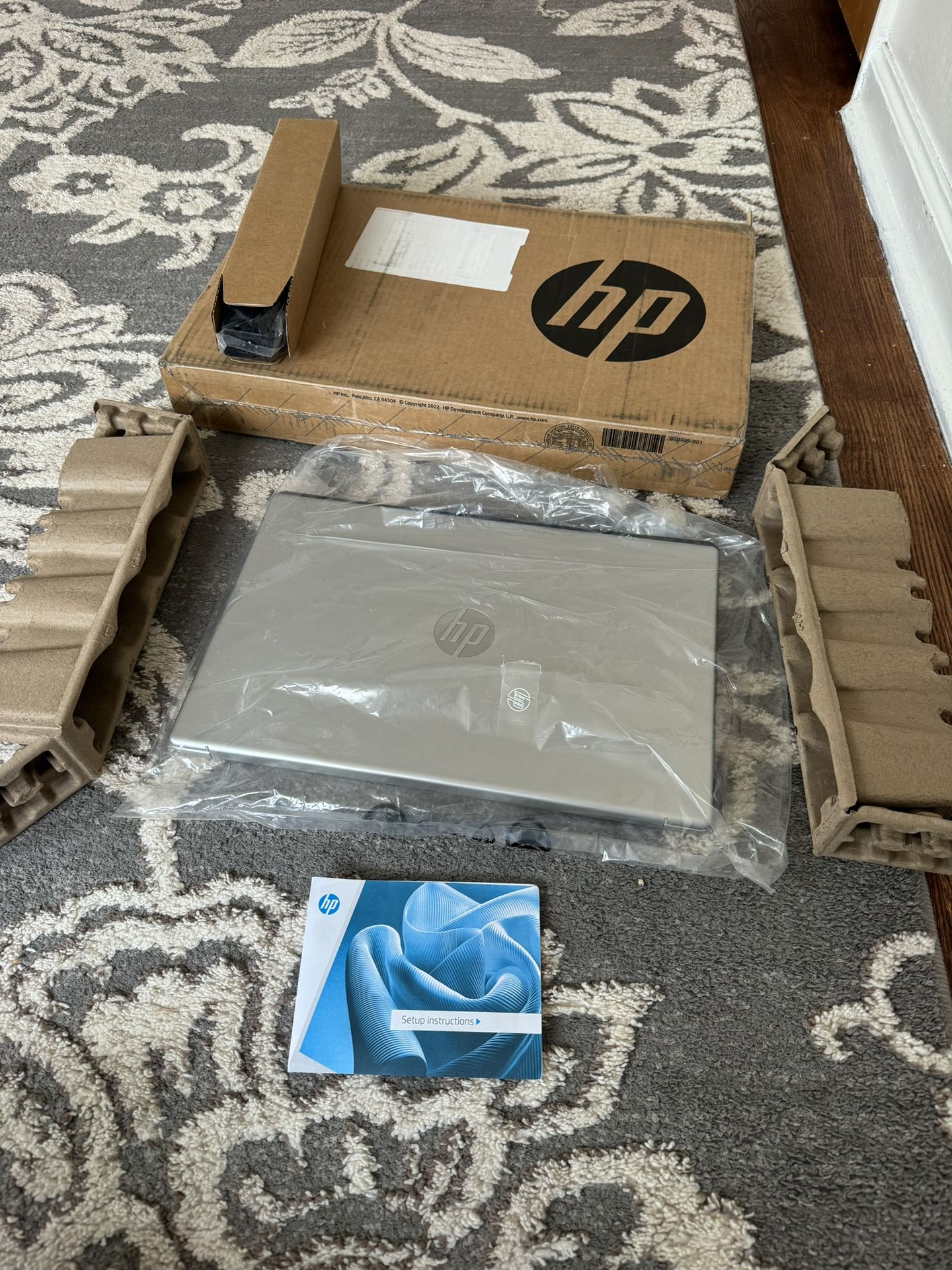 Trade/Sell New HP 15.6 inch w/16GB/256GB HD Trade for iphone 13 pro max & up