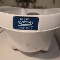 Aqua Scale Baby Tub
