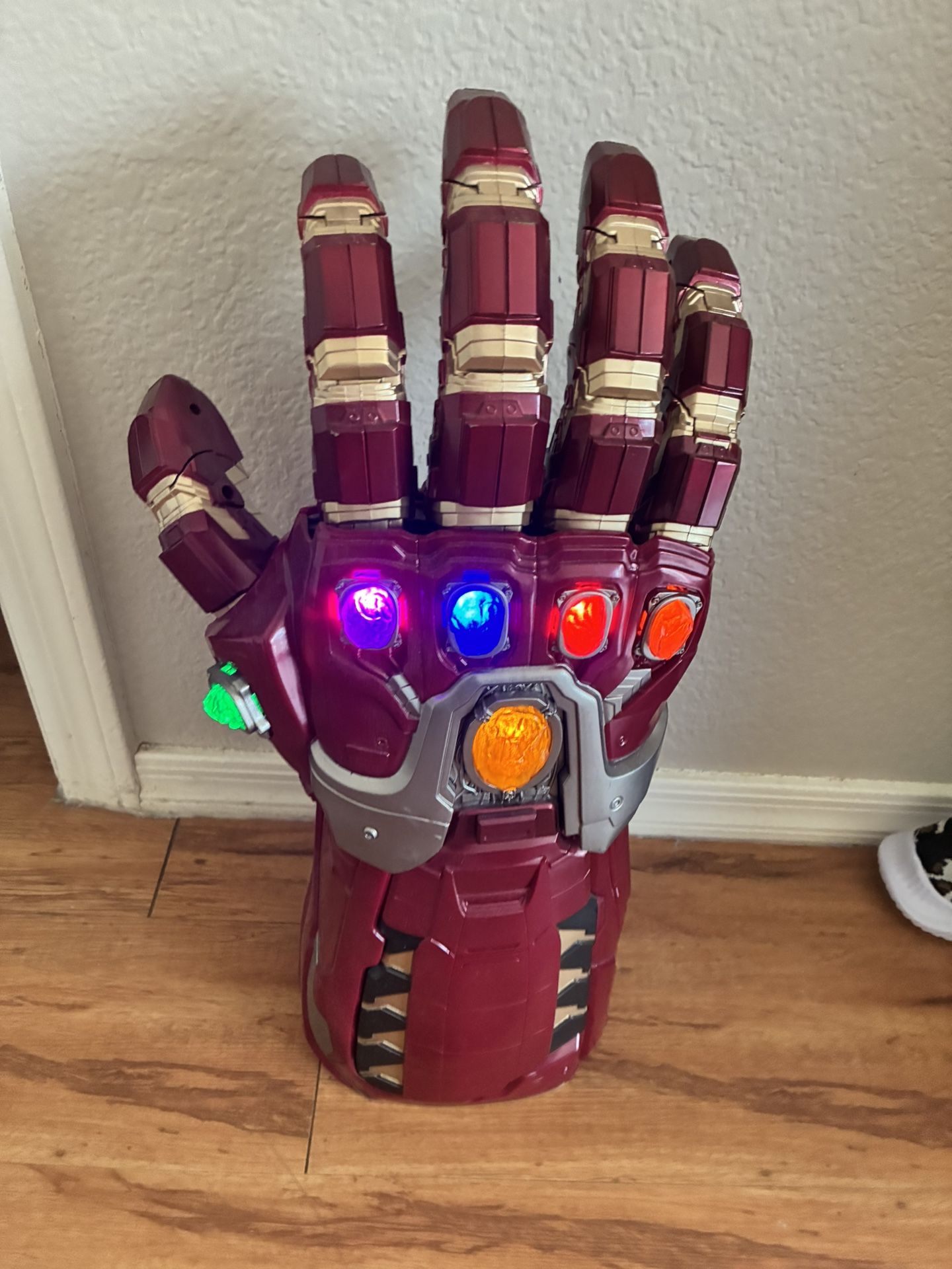 Avengers Marvel Legends Series Endgame Power Gauntlet