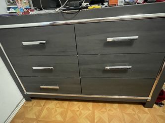Dresser