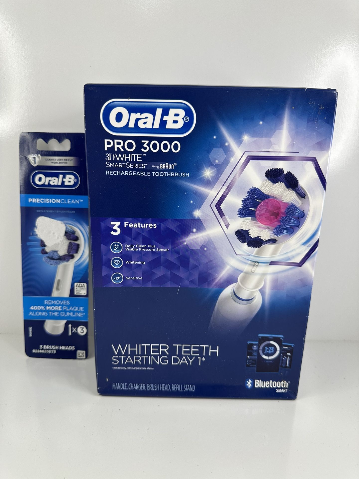 Oral-B Pro 3000 3D White Rechargeable Toothbrush + 3 Precision Clean Heads NEW