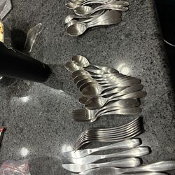 Oneida silverware  stamped 1810 USA made Stafford satin