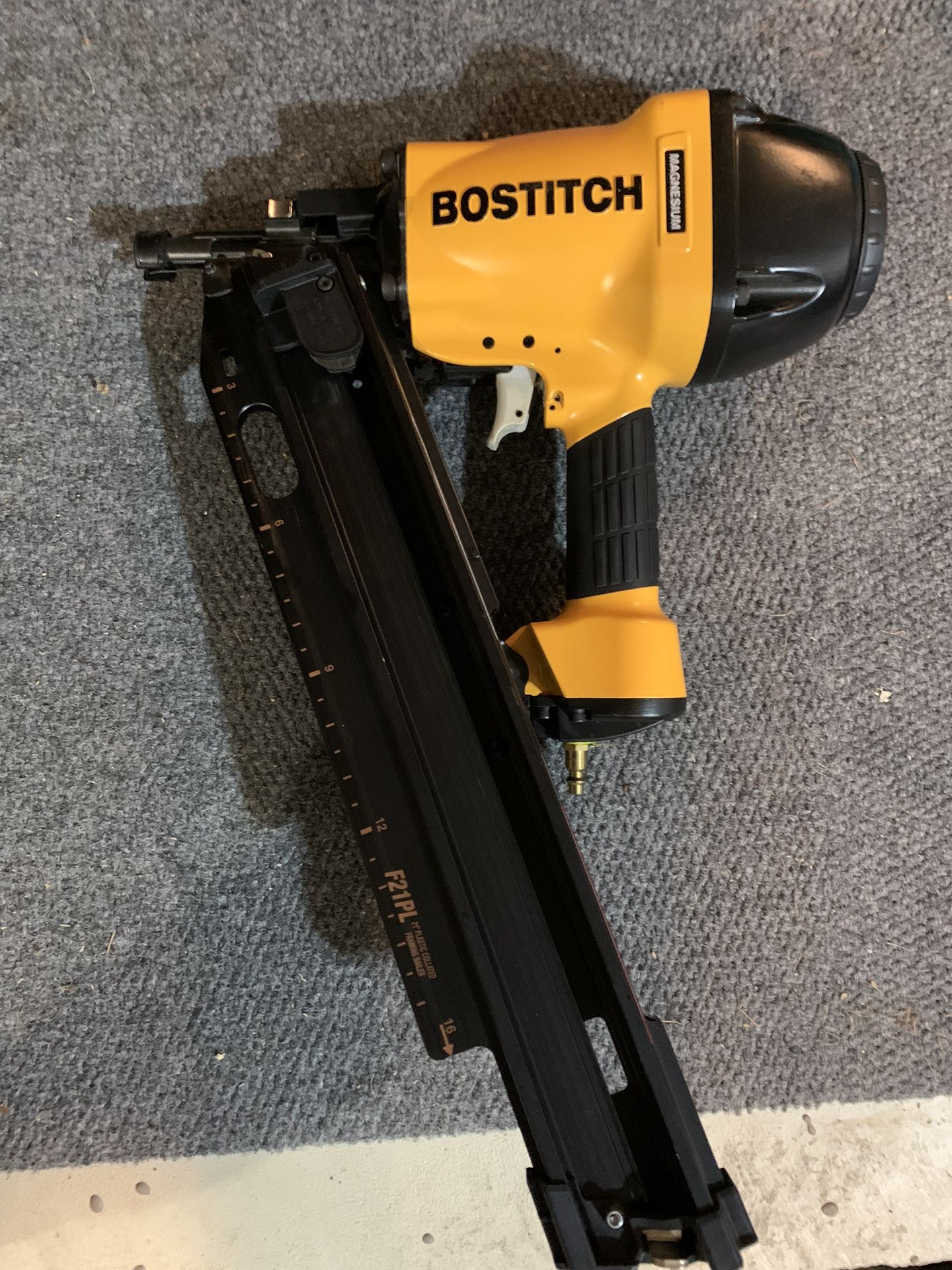 Bostitch F21PL Framing nailer