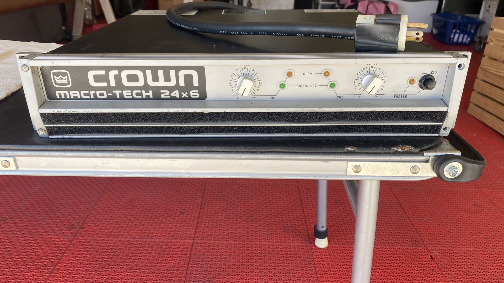 Crown Macro Tech 24/6 3000 watts  Professional Power Amplifier DJ Equipments  $325