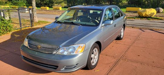 TOYOTA AVALON XL