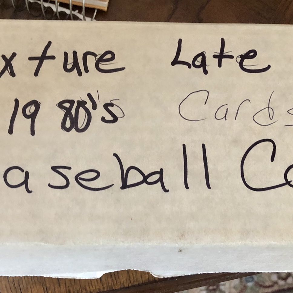 Mixture Of Late 1980’s Baseball Cards Over 400 Cards