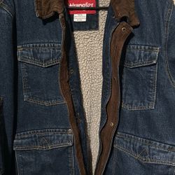 Womens Wrangler Jacket Size Small But It Runs Big