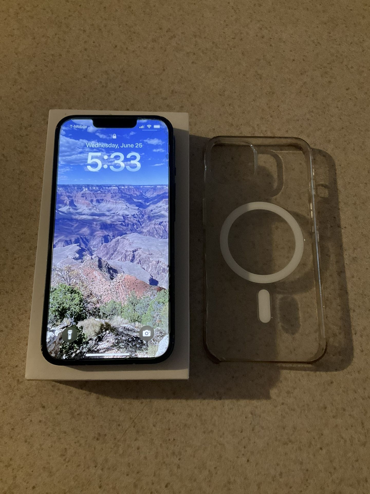 iPhone 13 128 GB T-Mobile