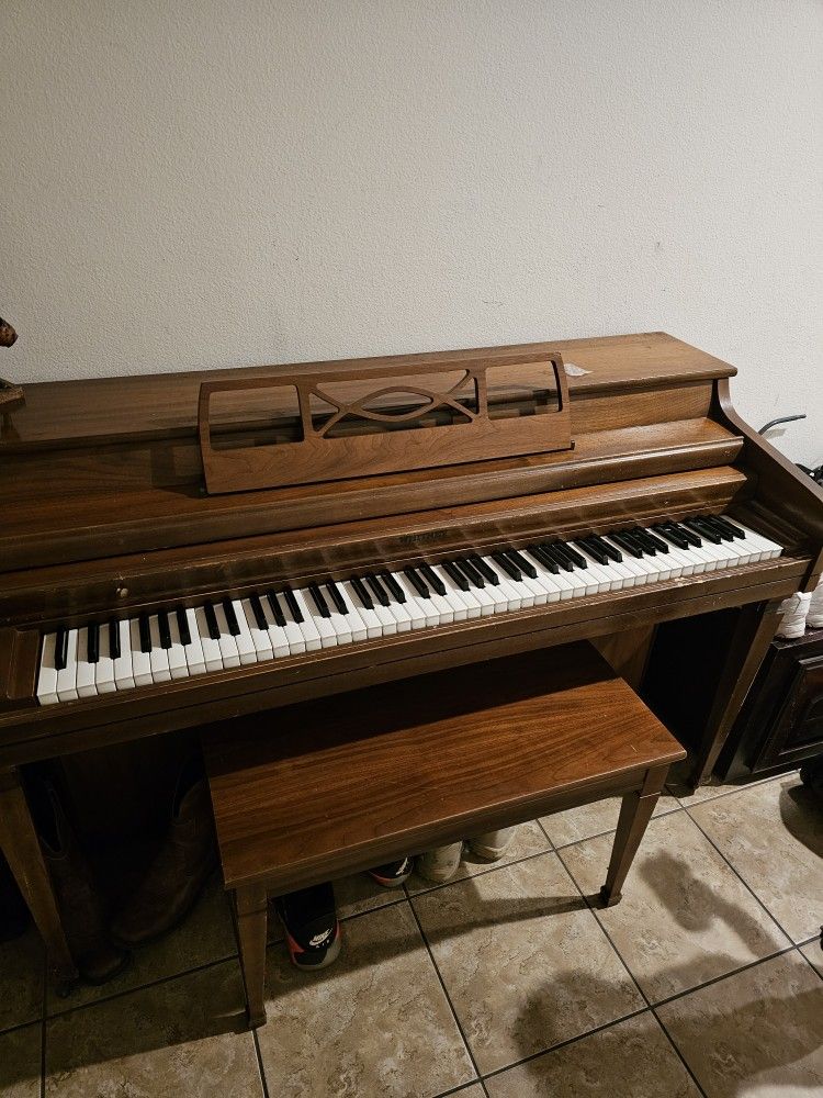 Perfectly Good Piano. My Grand Father Owned It Now Im Letting It Go