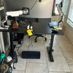 Adjustable Table With Motor Controls