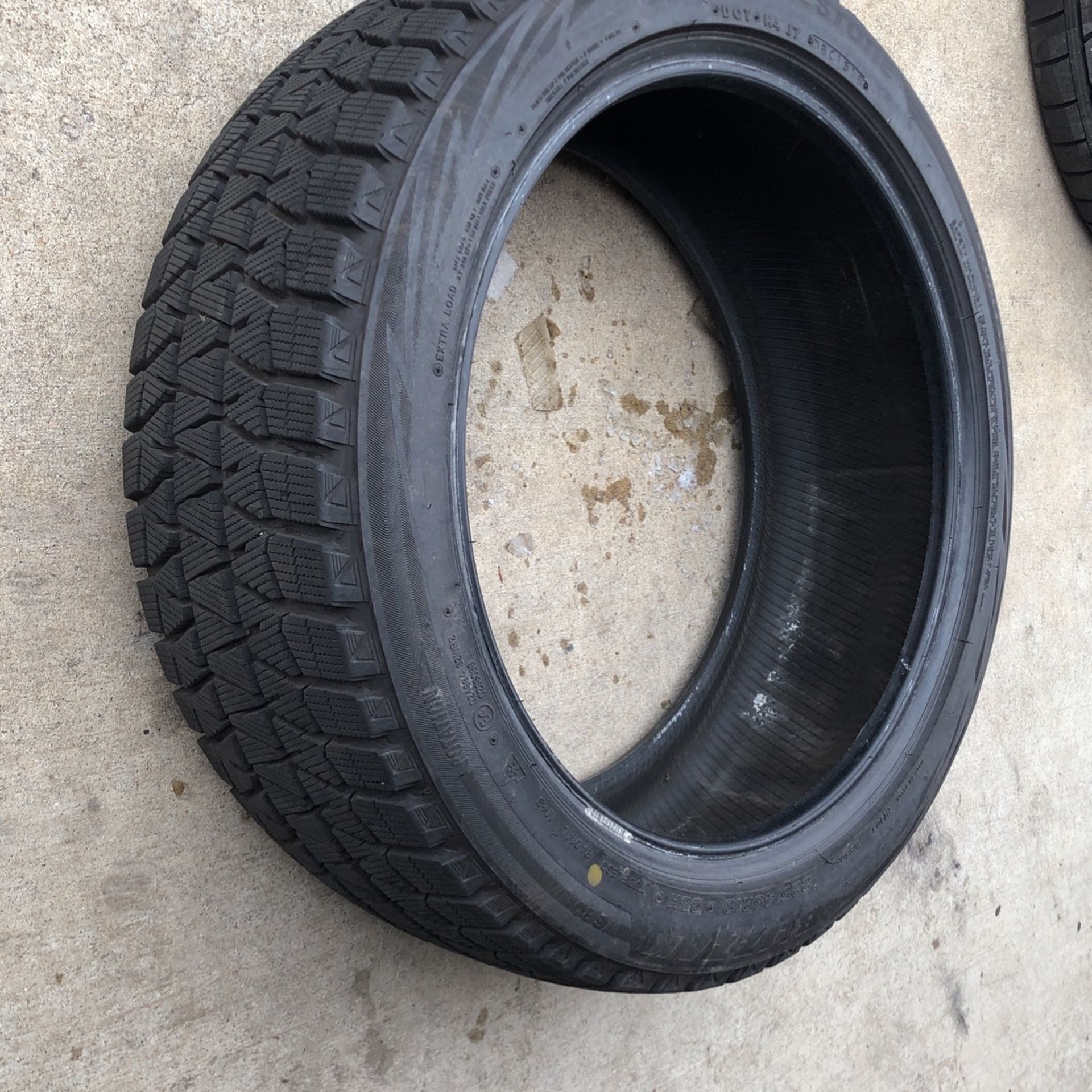 Winter Snow Tire Like New Bridgestone 225/45/18