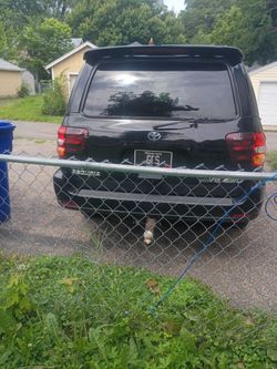 2004 Toyota Sequoia