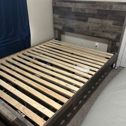 Queen Bedroom Set