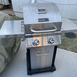 $250 Barbecue Grill Only Used 3 Times 