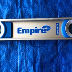 Magnetic level 24 inch