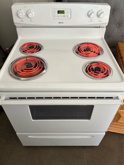 Kenmore Electric stove 30” (1 month warranty)
