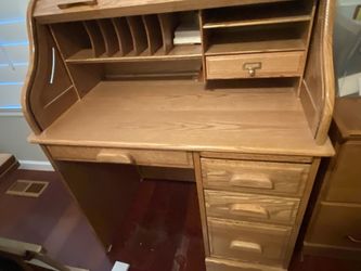 Roll Top Desk Piechaaed At  Woodleys Perfect Condition (Smaller Size Desk)   Drawers On One Side Only.  