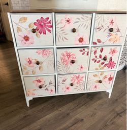 Chest  with fabric drawers