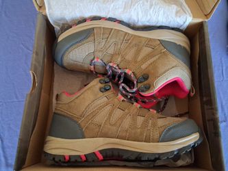 Bear paw hiking shoes