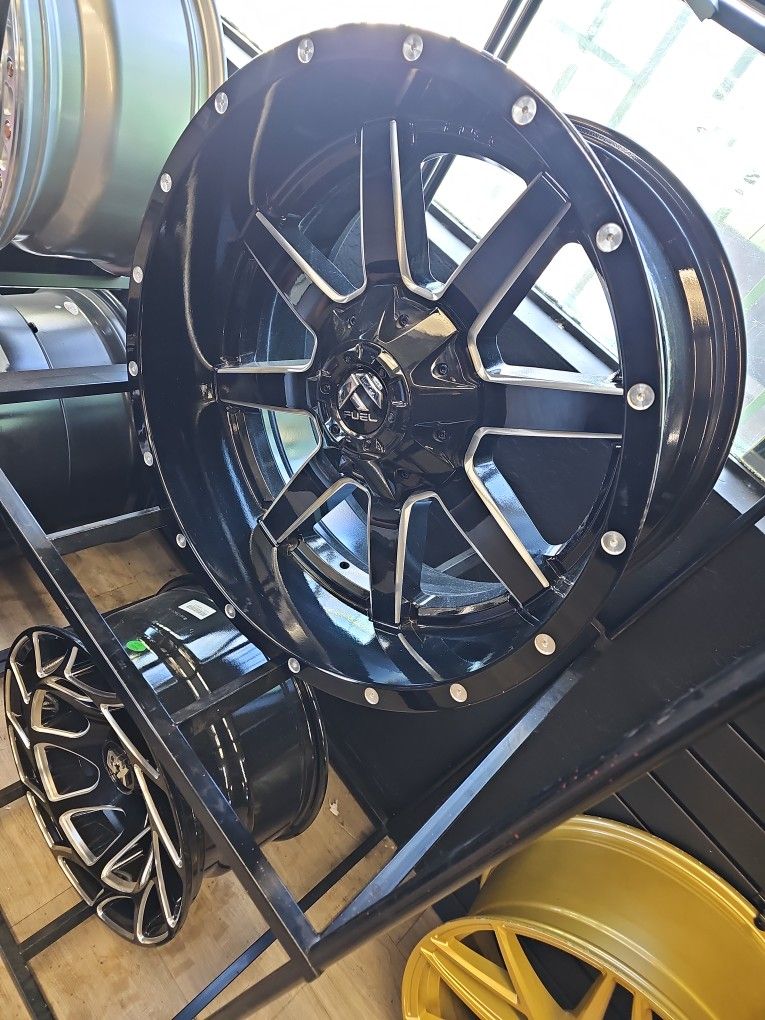20x10 Fuel Rims 6 Lug 6x139 6x5.5 6x135 On New Mud Tires 33 1250 20 Lt