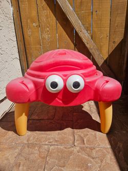Step2 Crabbie Sand Table