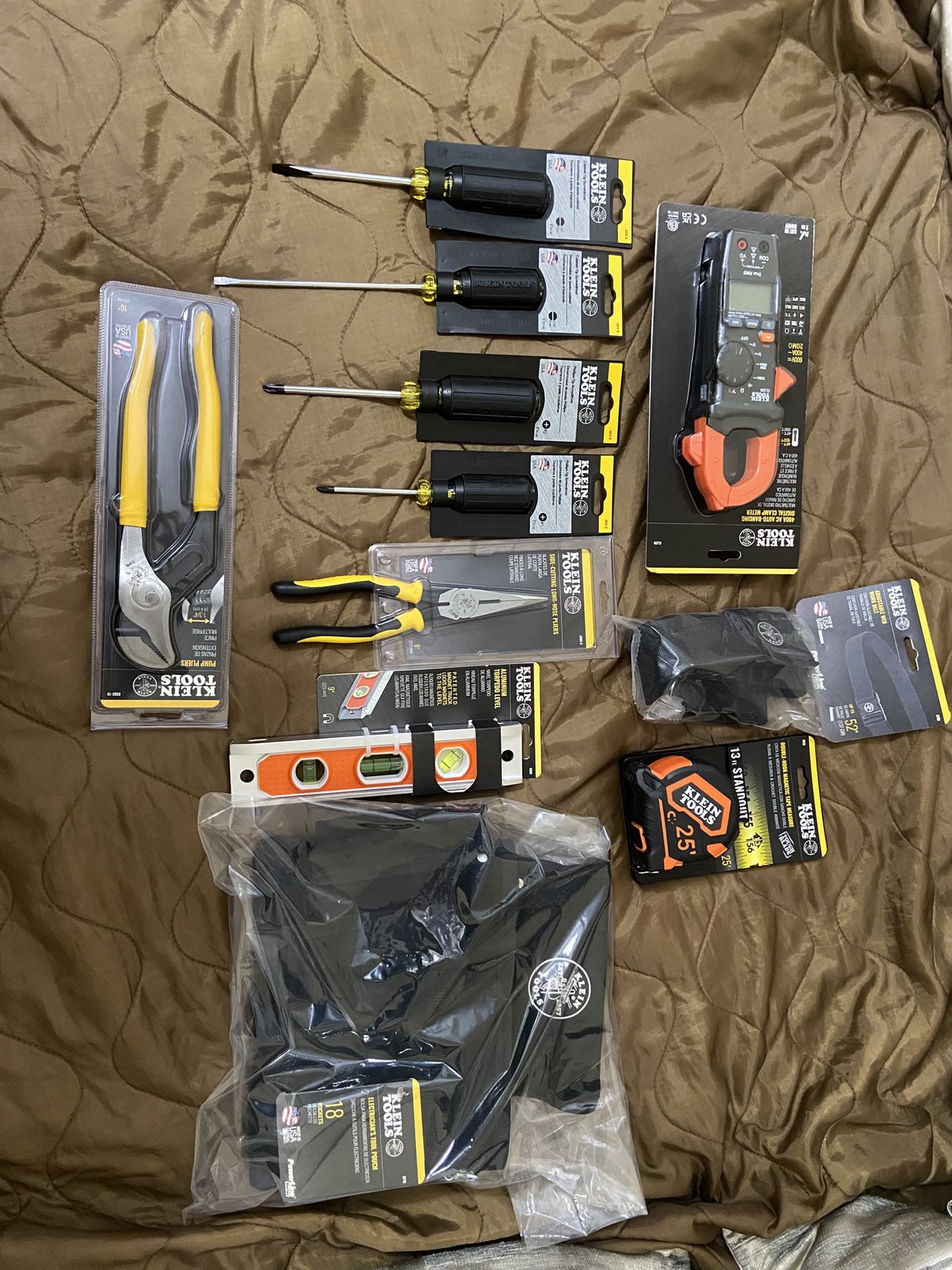 Klein Tools, Tool Pouch+ Multimeter