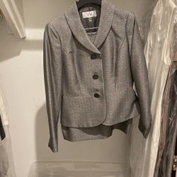 Grey And Silver Le Suit Petite Skirt Suit