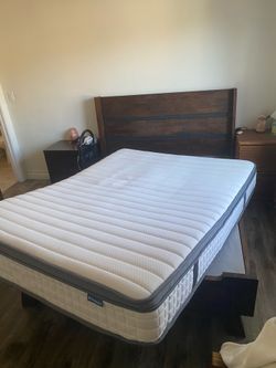 Queen Size Mattress (very lightly used)