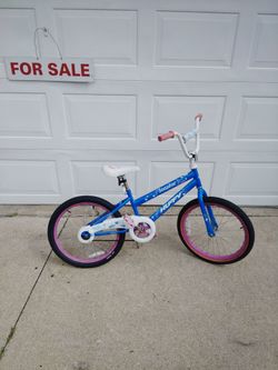 Bike this is a huffy sea star 20 inch girl bike no free style