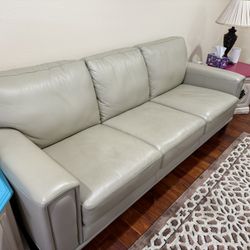 Top-Grain Leather Sofa & Loveseat Set – Down-Filled Comfort, Mint Condition