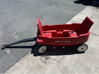 Radio flyer wagon