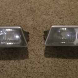 2003 - 2007 03-07 Lower Chevy Head Lights  OEM original 