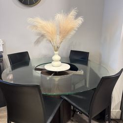 Circular Table With 4 Chairs 