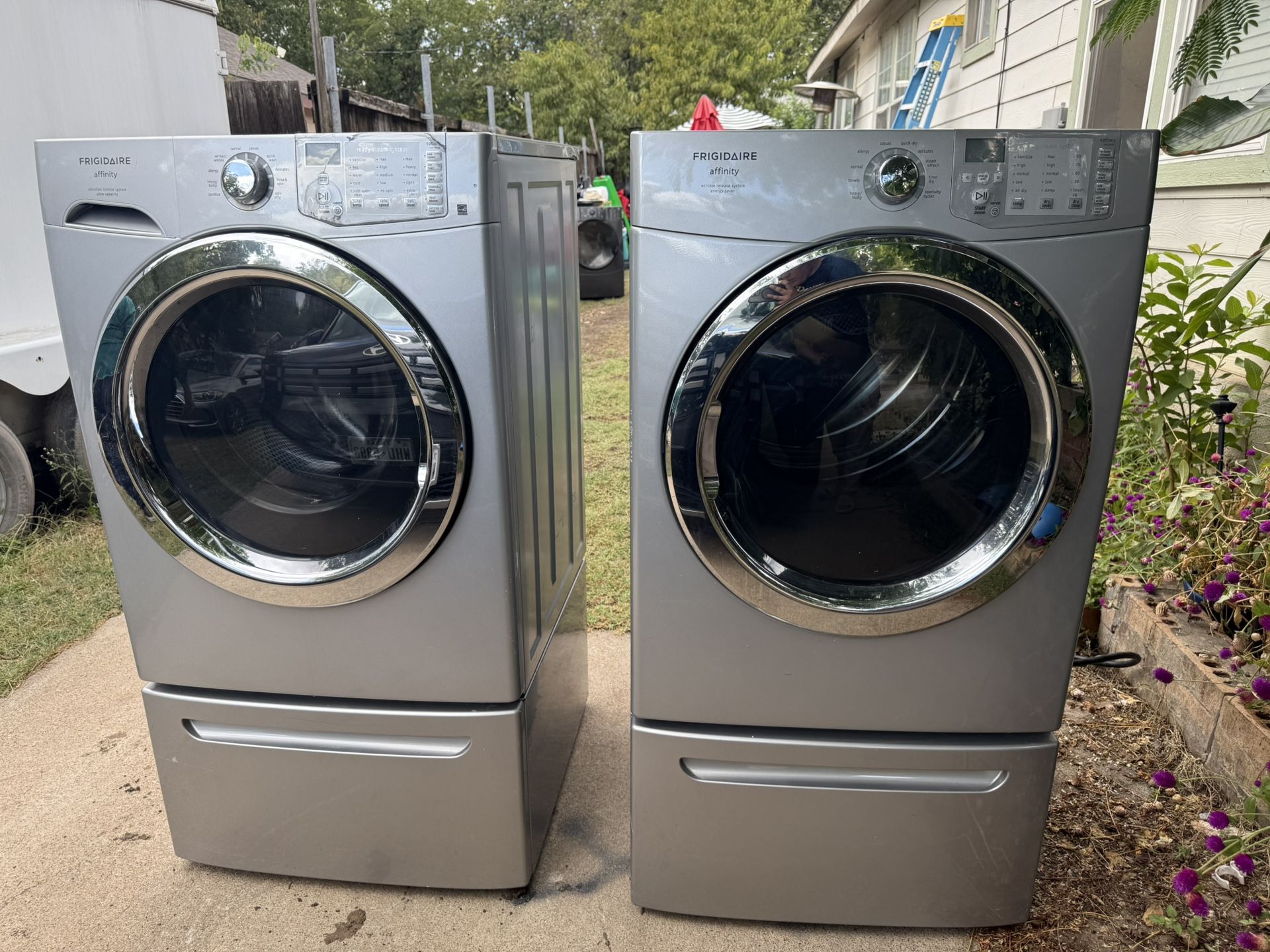 Fridgidaire Affinity Washer/dryer Set