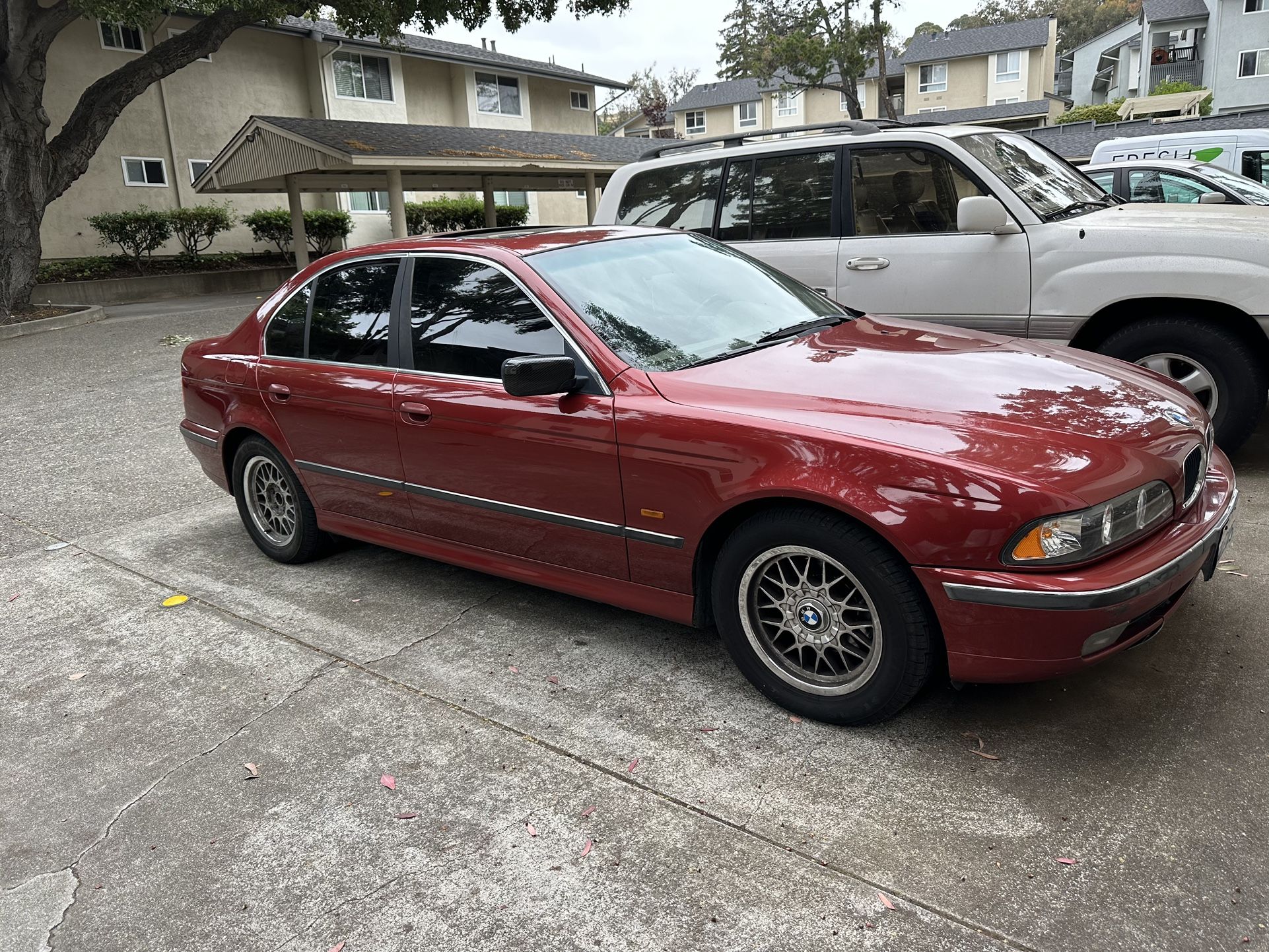 1999 BMW 528i