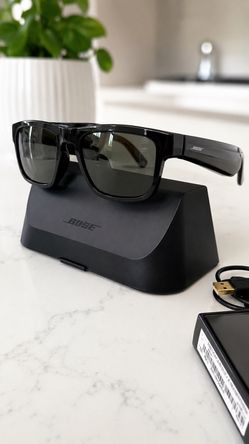 Bose Frames Tenor Smart Audio Sunglasses – Like New