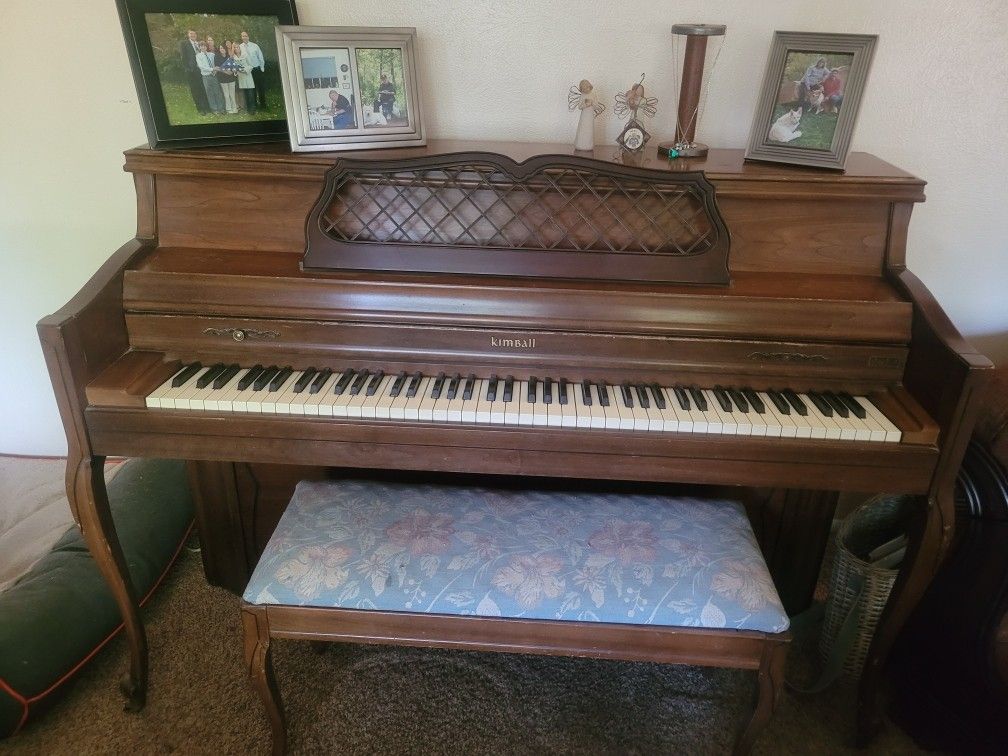 Kimball Piano