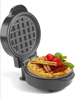Mini Waffle Maker 5 Inch Non-stick Portable Black With Pre-heat Indicator NIB