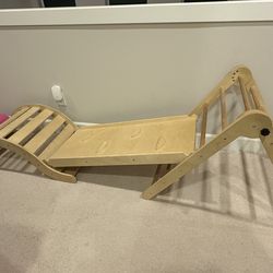 Adjustable Montessori Climbing Set – Pikler Triangle + Slide/Ramp