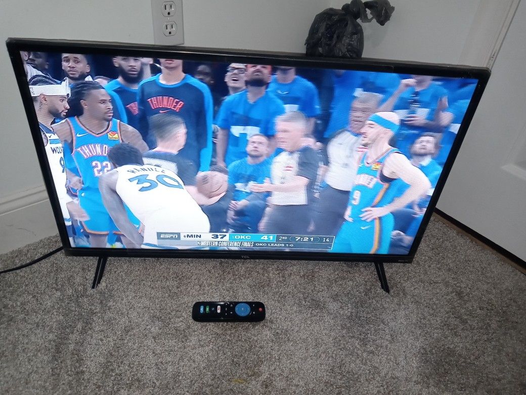 32" TLC Smart TV