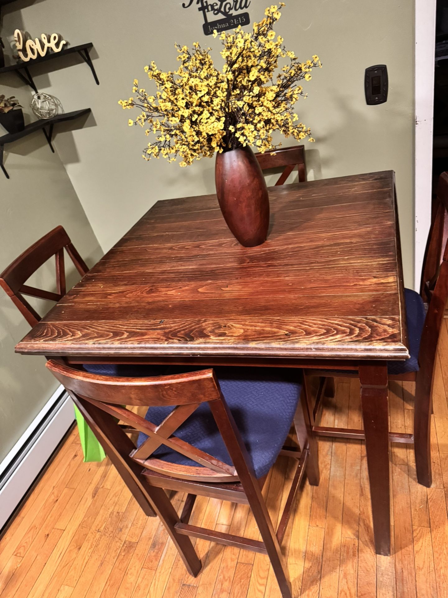 Bar Stoll Dinner Table