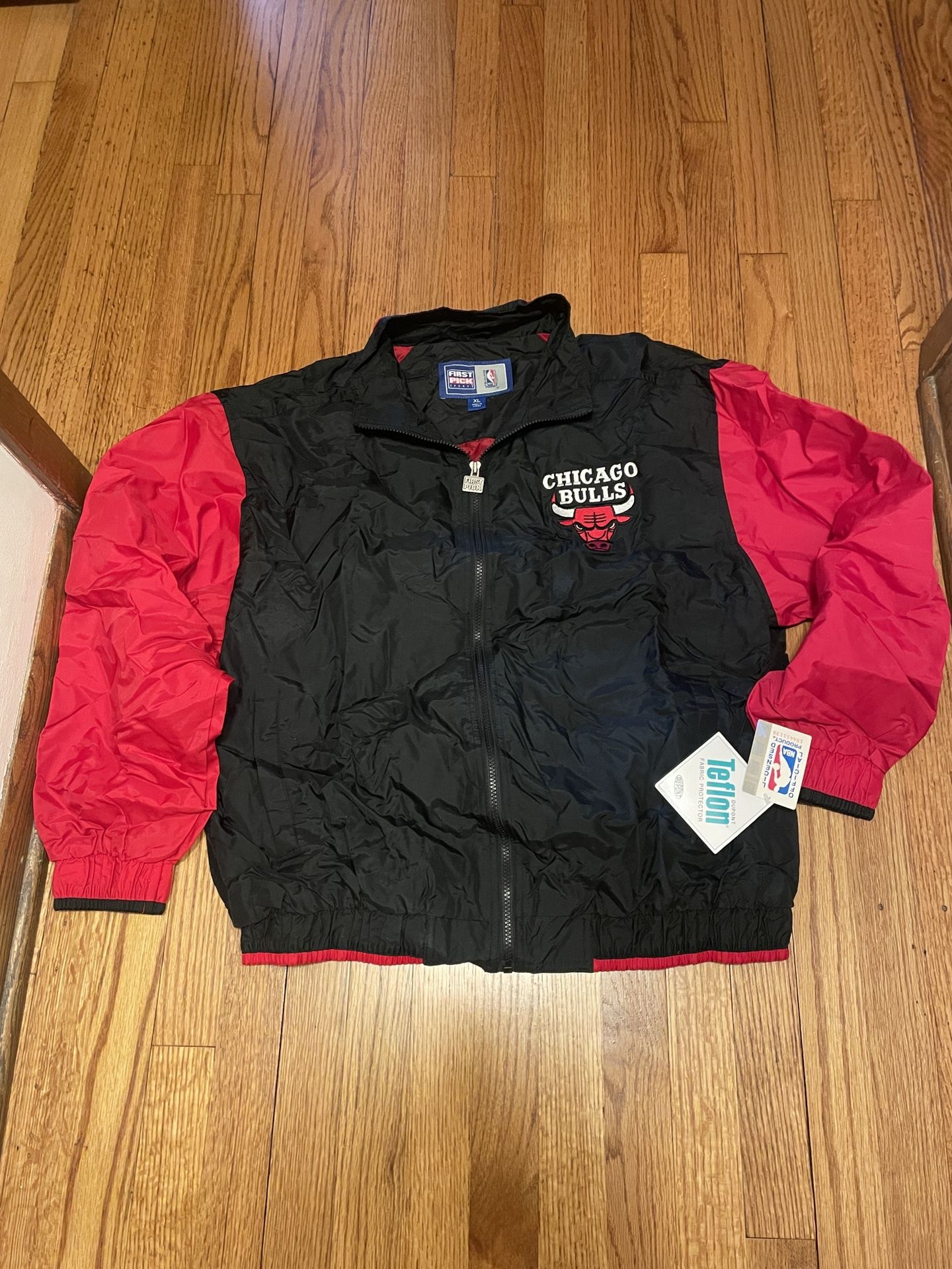 Vintage Chicago Bulls XL Windbreaker Jacket